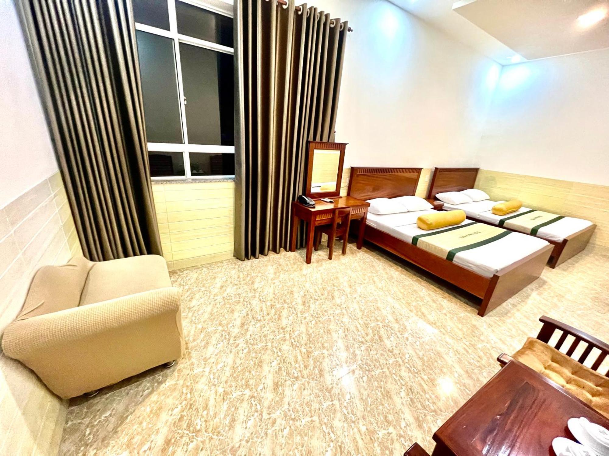 Xuan Huynh 3 Hotel Soc Trang Luaran gambar