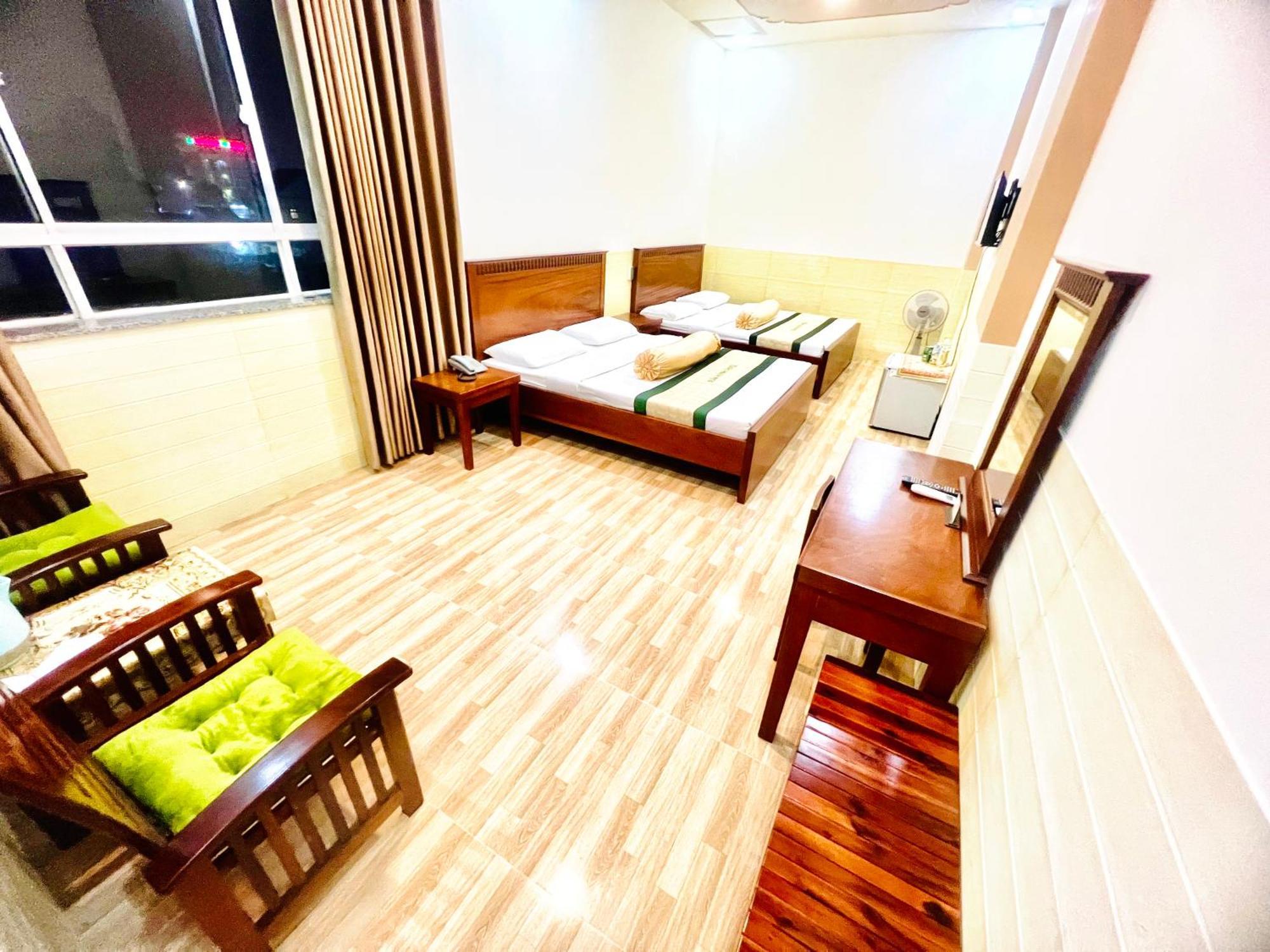 Xuan Huynh 3 Hotel Soc Trang Luaran gambar
