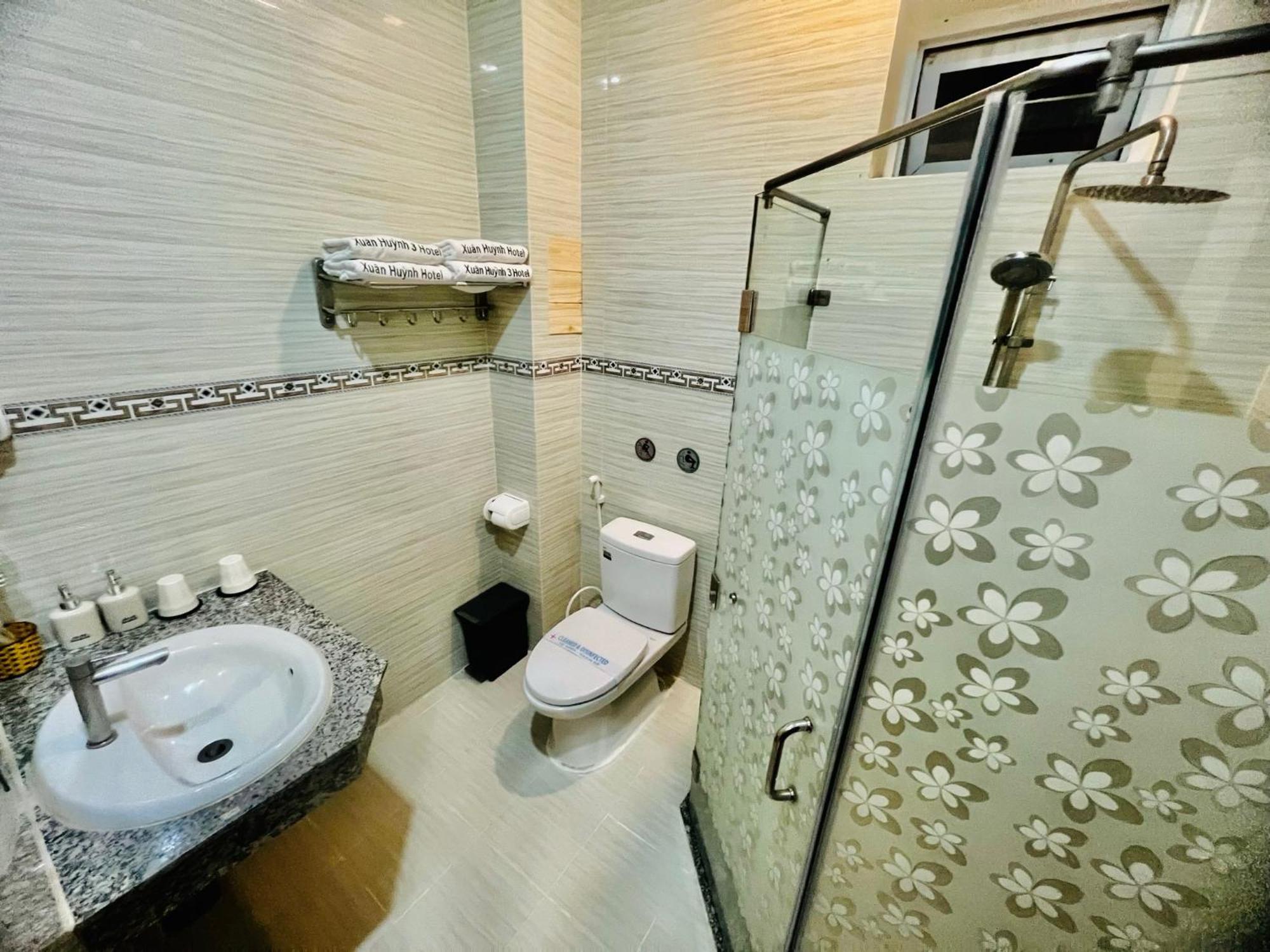 Xuan Huynh 3 Hotel Soc Trang Luaran gambar